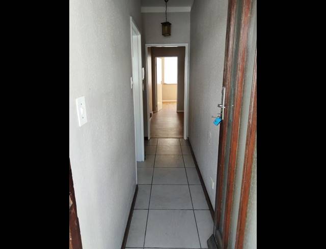 2 BEDROOM PROPERTY TO RENT IN CLAREMONT UPPER